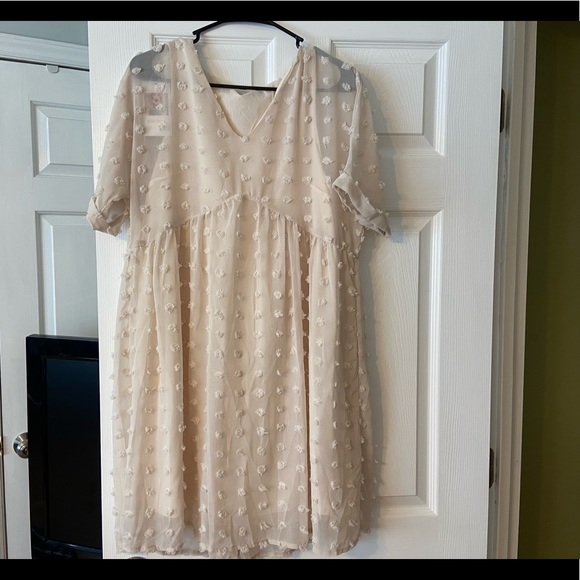 Dresses & Skirts - Dress